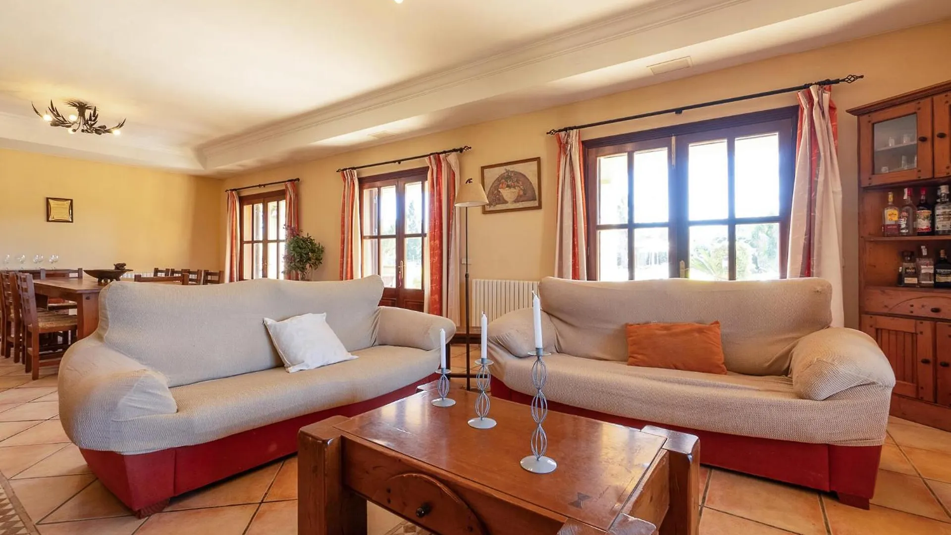 Stunning Home In Manacor Espanha